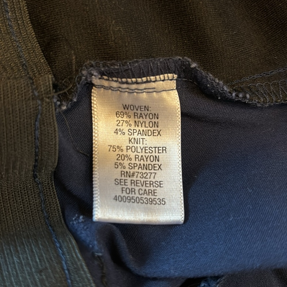 3/$20 Simply Vera Shorts - Picture 7 of 7